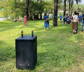 Hát loa kẹo kéo